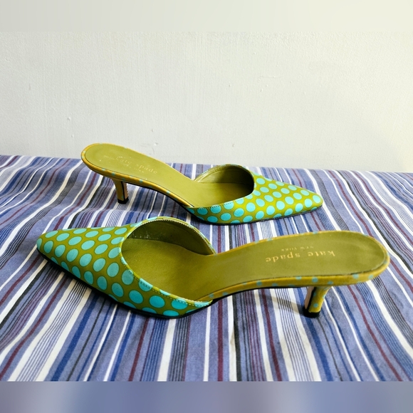 Kate Spade ◇ Green/ Turquoise polka dot kitten heel mules Sz 6 Made Italy - Picture 2 of 10